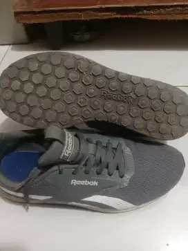 Jual sepatu reebok