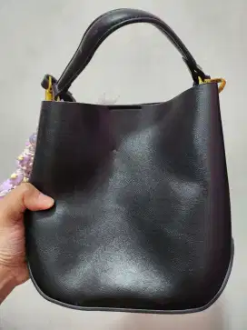 Tas mango hitam