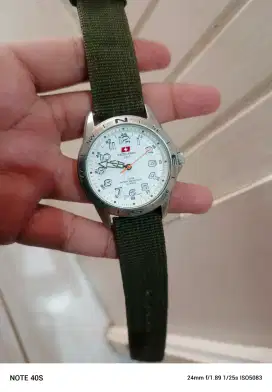 Jual jam tangan Swiss army dhc