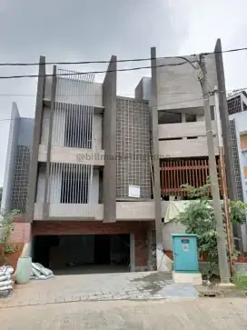 Rumah 3 Lantai Taman Simpruk (Nego)