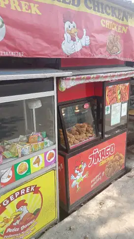 Di jual peralatan usaha tinggal nerusin udh jln 2thn kios masih 6bln
