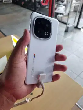 Kreditin aja Vivo Iqoo 13 5G