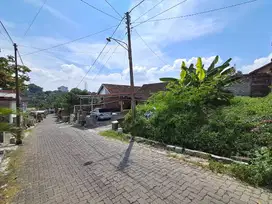 Luas 124 m², 1 menit Jl. Solo-Smg | Rumah di Pudak Payung/Pudakpayung