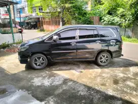 Kijang Innova G barong 2005