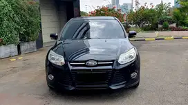 Ford Focus 2.0 S HB Hatchback Sunroof Hitam 2015 NIK 2014 Low Km 41RB