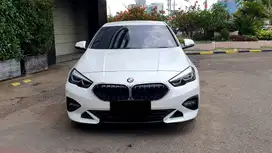 BMW 218i 218 i Gran Coupe Sedan White on Black 2022 Like New Low Km