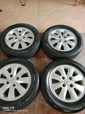 Velg avanza R 15