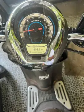 Dijual honda scoopy sperti baru