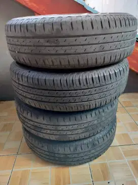 Dijual Ban Bridgestone R14 185/70