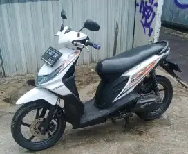 JUAL : HONDA BEAT KARBU TAUN 2012