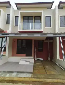 Disewakan Rumah Cluster One Gate System Ada Kolam Renang