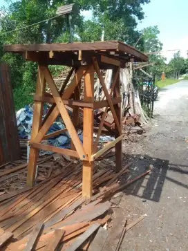 Tiang tandon menara Ulin