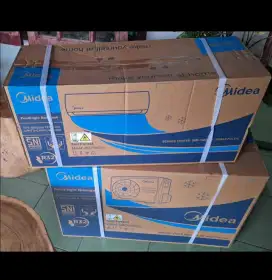 di jual ac Midea 1/2 pk. garansi resmi.