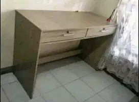 Meja komputer belajar kerja hias kamar 2laci cod di thb pejuang bekasi
