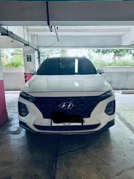 Santa Fe 2019, warna putih, pemakaian pribadi