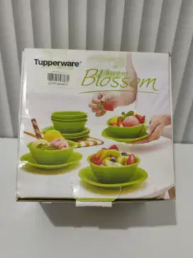 Tupperware Sweet Blossom