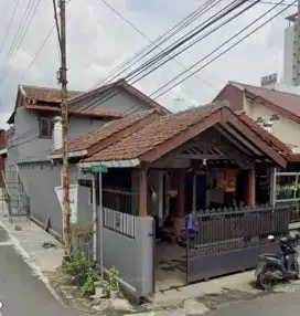 Dijual cepat rumah di tengah kota