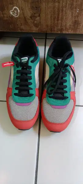 Sepatu puma x hundreds