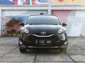 TOYOTA SIENTA V 1.5 AT 2021/KM30RB/PAJAK 3-2026 ISTIMEWAH