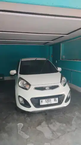 Dijual kia picanto mulus body dan interior