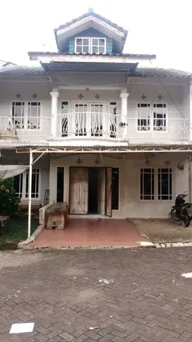 Di jual murah vila 2LT harga 250 JT lokasi di gren appe Cipanas puncak