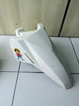 Spakbor depan Vario dan beat