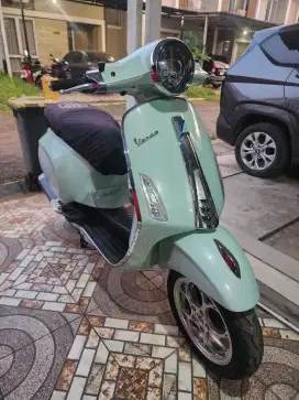 Vespa Primavera modifikasi