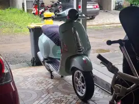 Vespa Primavera modifikasi