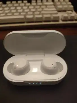 Tws earfun free white earphone/headset bluetooth