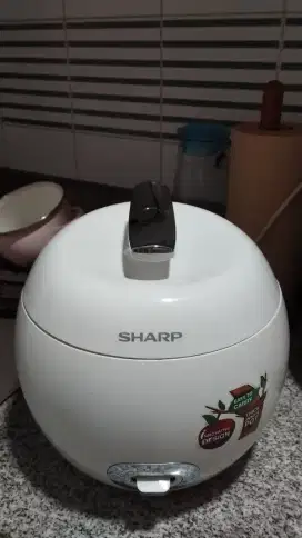 Jual Rice Cooker / Penanak nasi Sharp 0,8 L bekas normal