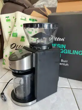 OTTEN
Mesin Penggiling Kopi Conical Burr Layar Sentuh 
warna hitam