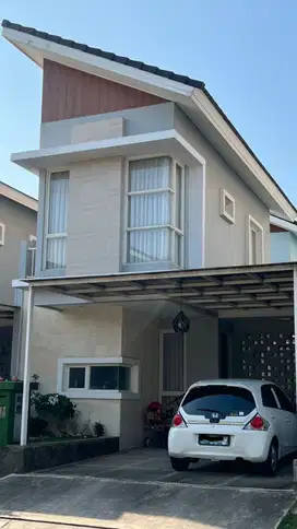 Dijual Cepat Rumah nyaman 2 lantai di Cluster Lavesh - Harapan Indah