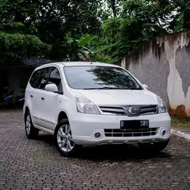 Low KM antik 71rb Nissan Grand Livina XV 2011 A/T
