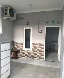 Dijual Kost AC dkt Solo baru 4 Kamar