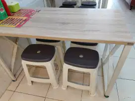Meja dan stool informa