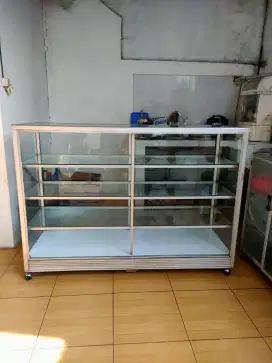 Etalase uk 1,5m