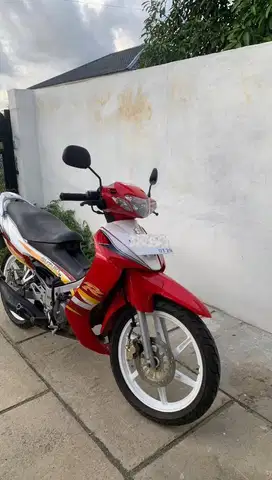 SUZUKI SATRIA R