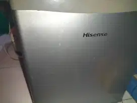 KULKAS MINI HISENSE