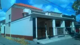 Sale rumah cantik 2lt 216m2 tangkuban perahu dkt seminyak jl 5mtr