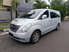 Hyundai H-1 CRDi Turbo Diesel Matic Tahun 2011 Good Condition