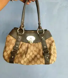 tas sling branded ok