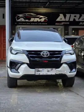 Toyota Fortuner TRD S tahun 2019 metic solar