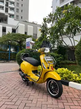 Vespa Sprint 99% Like New Modif 15 jt Yellow Iget 2024