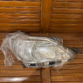 Lampu headlamp head lamp depan innova grand 2012 - 2015 ori toyota