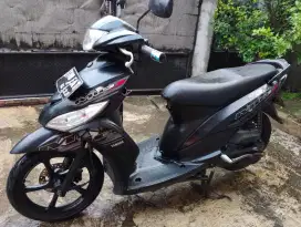 Motor Mio J 2013