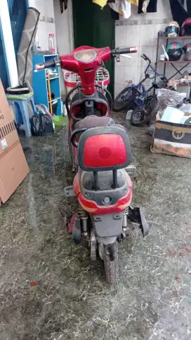 Sepeda listrik merk Selis Keadaan mati