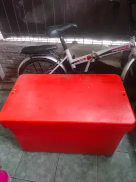 Box es / cooller box / es batu / teh solo