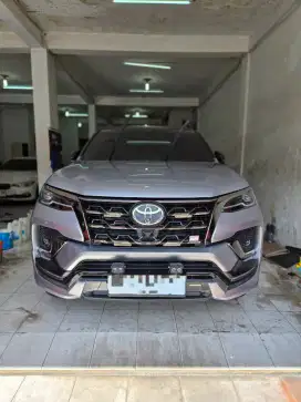 Toyota Fortuner 2.8 GR Sport A/T (Facelift)