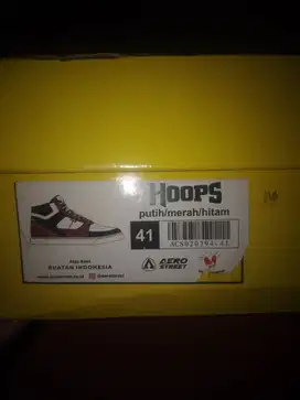 Jual butuh sepatu Aerostreet hoops high ukuran 41 merah putih itam