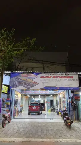 Ruko bintang lima 3 lantai di Pekayon Kalisari Jakarta Timur